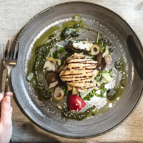Kulinarische Einblicke – Ansicht 01 im Restaurant- und Genussbereich des Hotel Dirsch