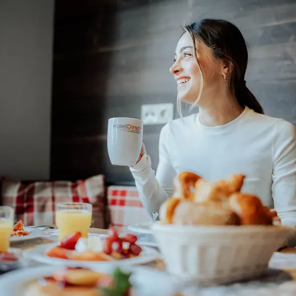 Frühstücksbuffet – Ansicht 02 im Restaurant- und Genussbereich des Hotel Dirsch