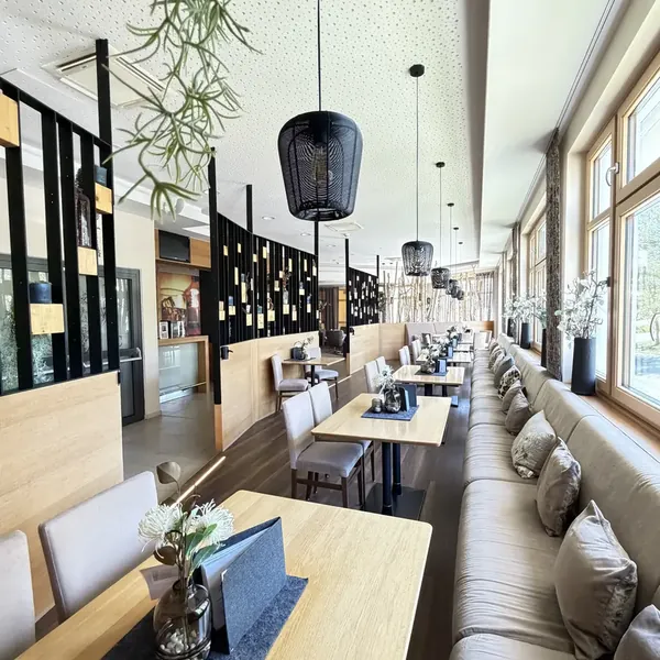 Hotelbar – Ansicht 02 im Restaurant- und Genussbereich des Hotel Dirsch