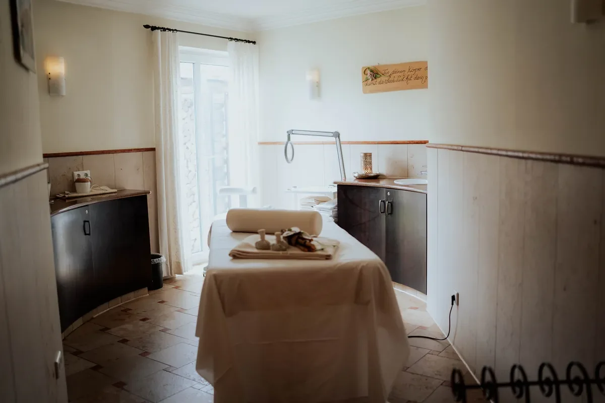 Massageanwendung im Hotel Dirsch