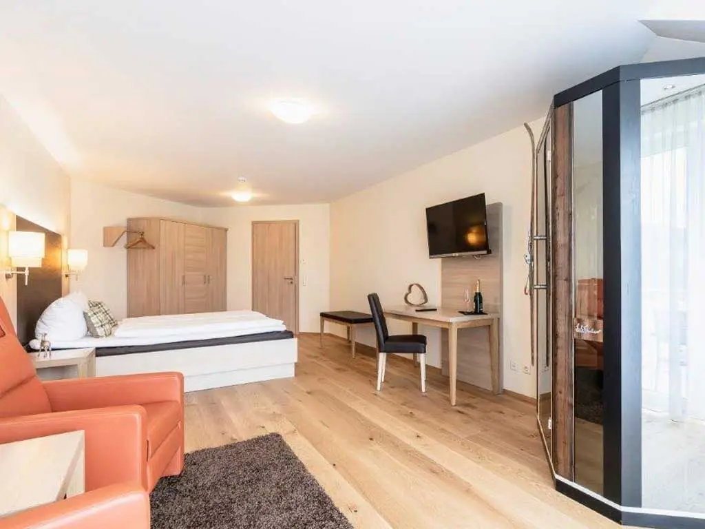 Schlafzimmer der Deluxe Suite im Hotel Dirsch