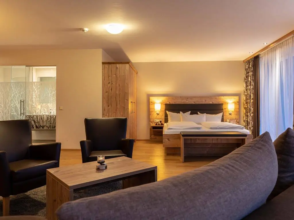 Sitzecke der Junior Suite Deluxe im Hotel Dirsch